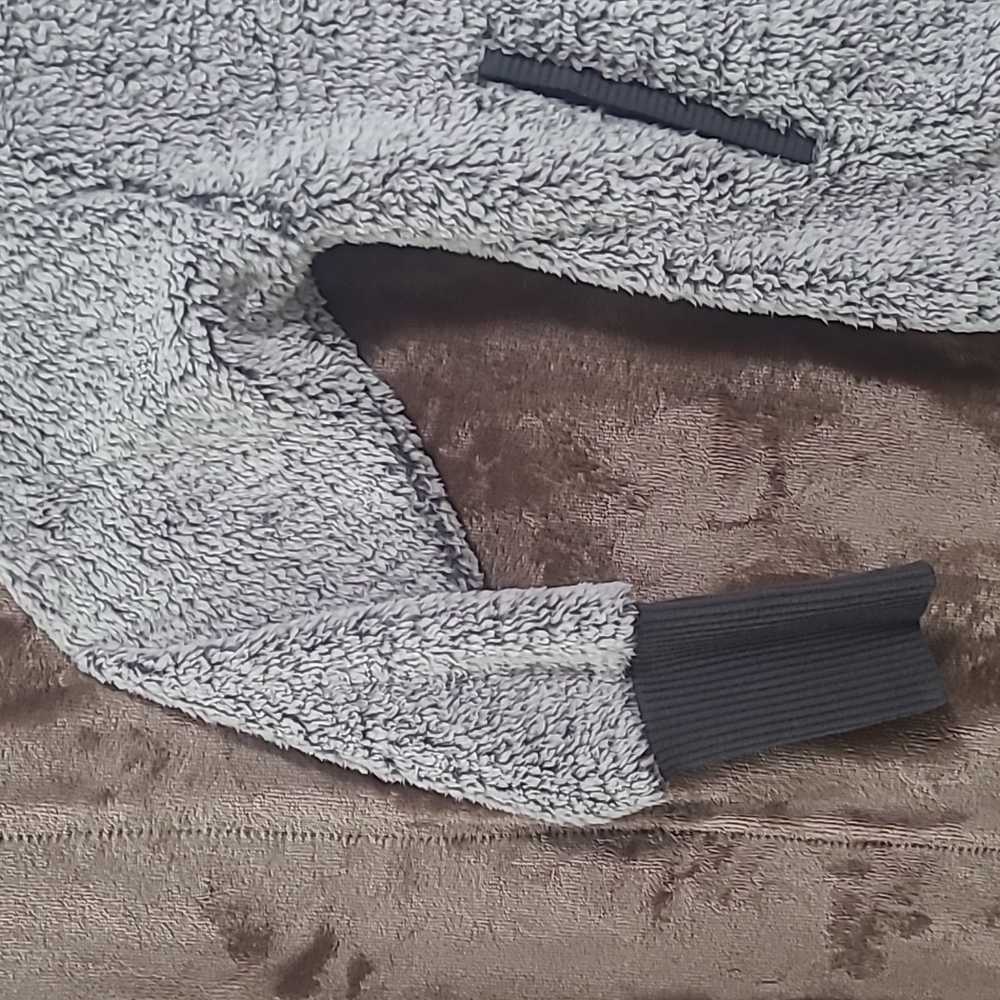 Woman Sweater - Picture 4 of 7